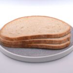 3 boterhammen invriezen, maar een heel brood invriezen kan ook.