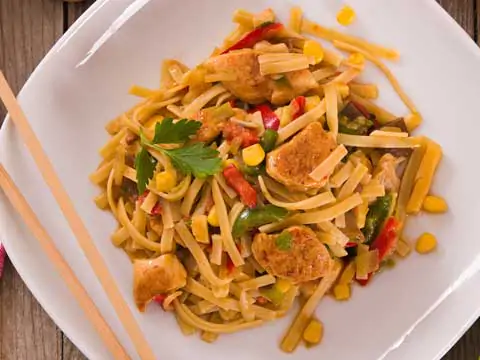 beton Mis creatief Bami Goreng invriezen doe je op dezelfde manier als rijst of nasi goreng.